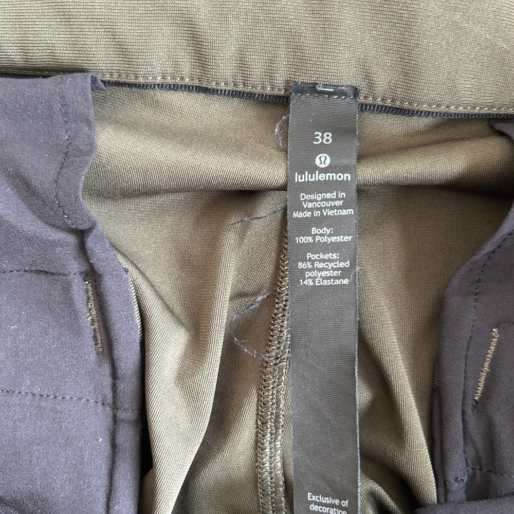 Men’s LuluLemon Like New Pant 38 - Picture 4 of 4